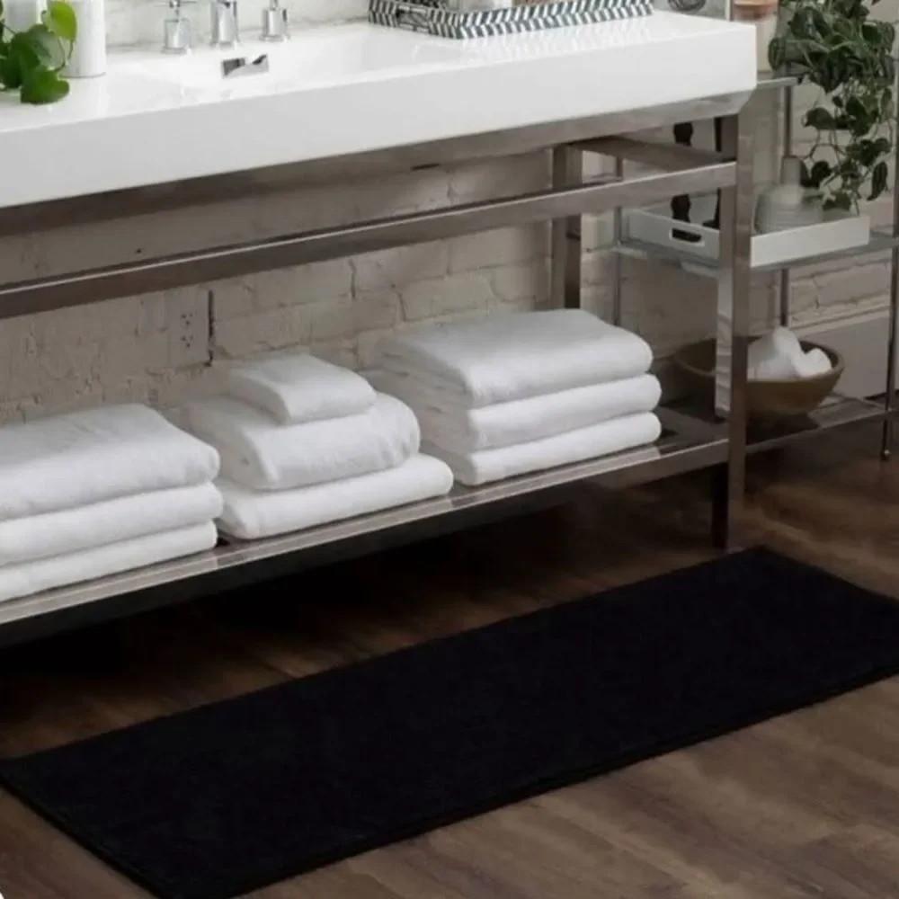 Room Essentials Chenille Elegant Black Bath Mat 20x58